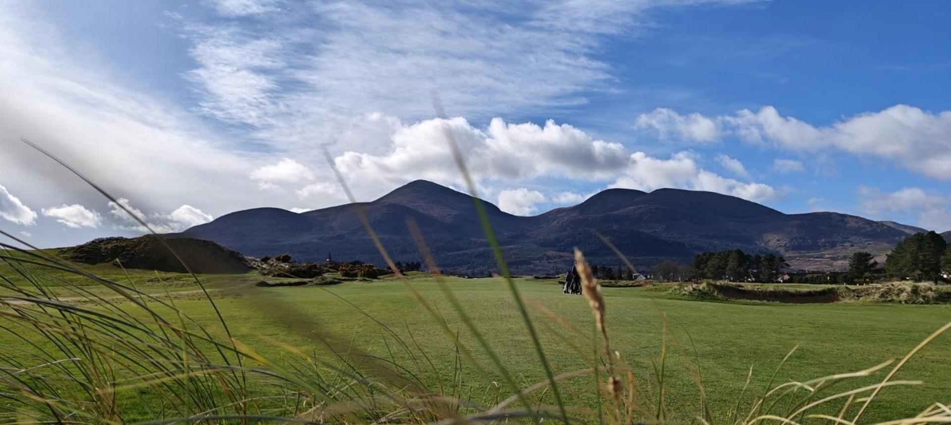 Golf Links Cottage - Views Of Royal County Down นิวคาสเซิล ภายนอก รูปภาพ
